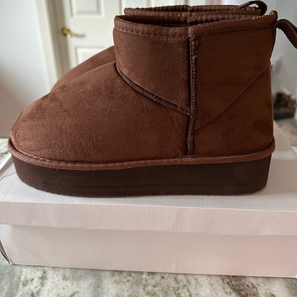 Ultra mini platform cozy boots